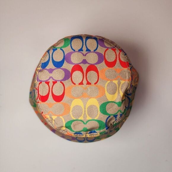 NWT Coach Rainbow Signature Bucket Hat C9919 One Size - Picture 2 of 4